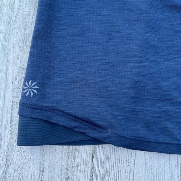 Athleta Shirt Size Small Womens Gel Mesh Supercharged Tank Top with built in bra - Picture 10 of 11